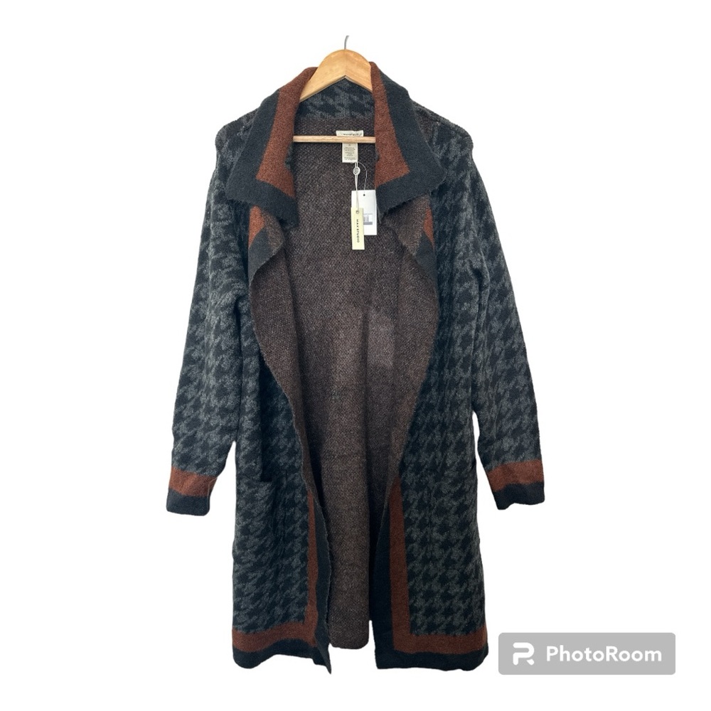 Max studio women’s spread collar Sweater Coat